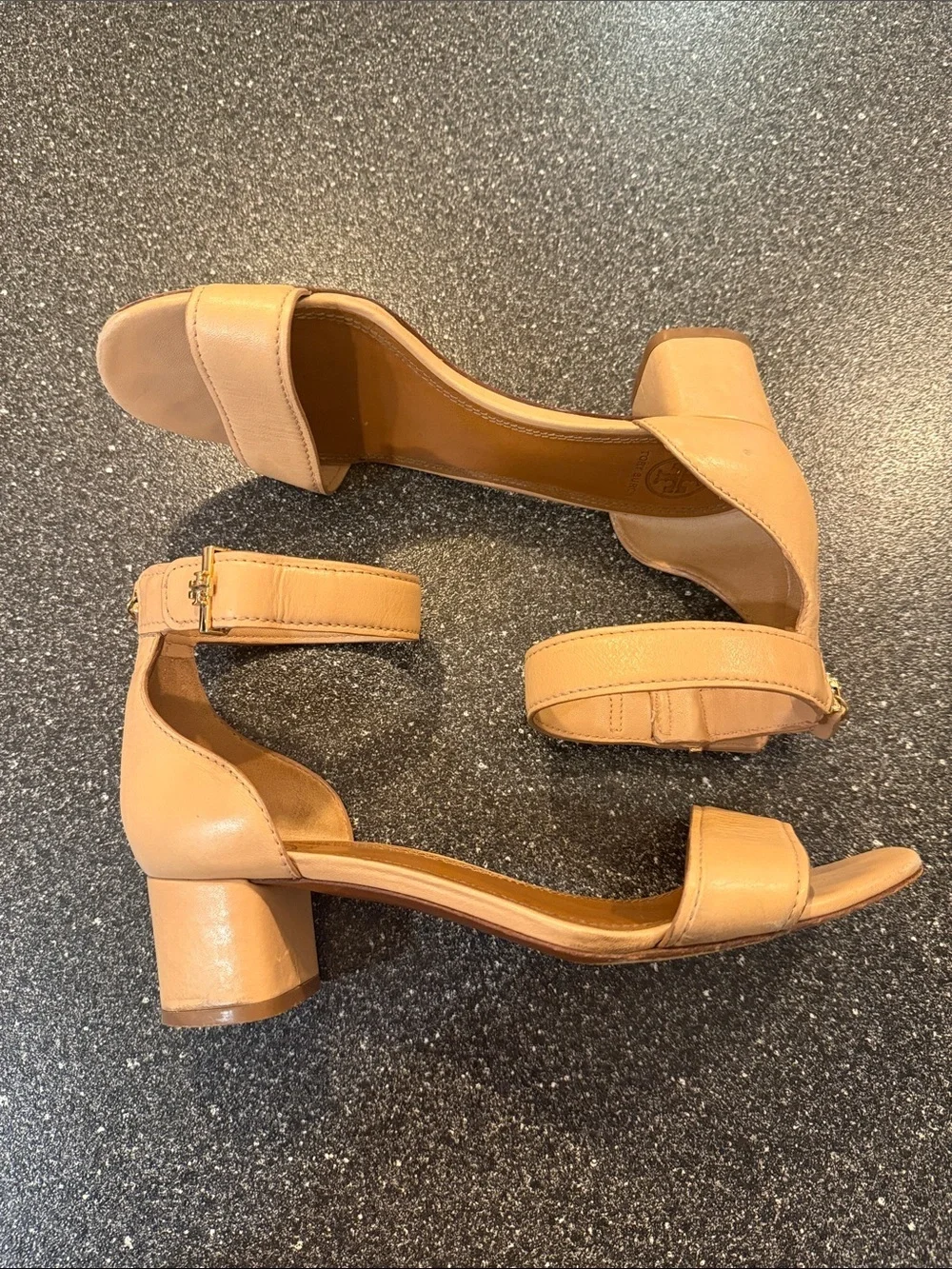 Women’s Tory Burch Tan Leather Tana Ankle-Strap Sandals - size 8.5
